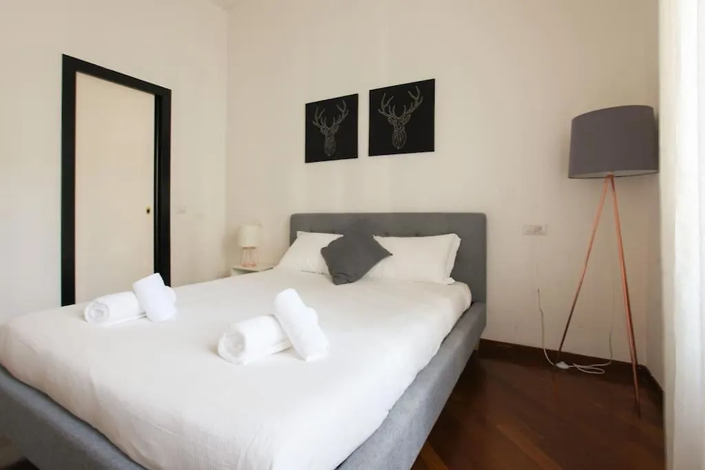 Hacca Collection - Porta Venezia 3Br Lägenhet Milano 0*,  Italien